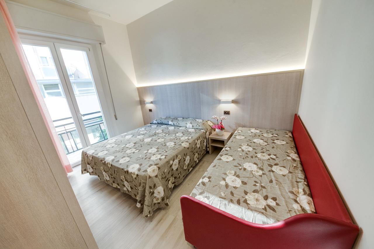 Hotel Barbiani Rimini Kültér fotó