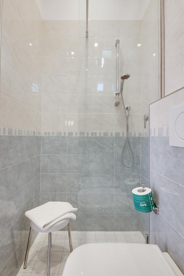 Hotel Barbiani Rimini Kültér fotó